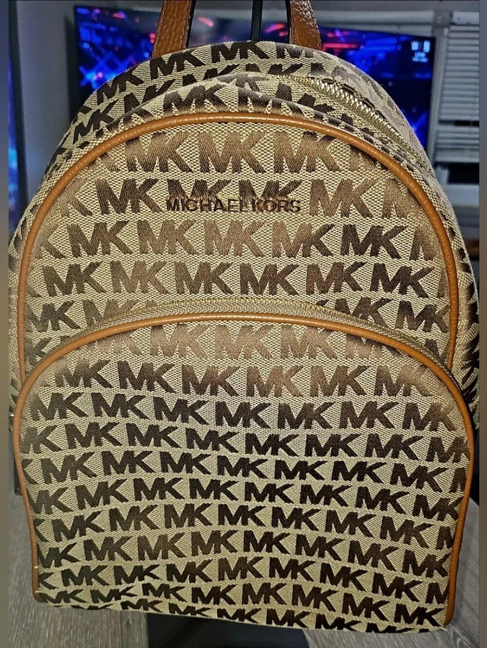 Auth. Michael Kors Abbey MK Signature Jaquard Backpack Beige/Ebony Medium